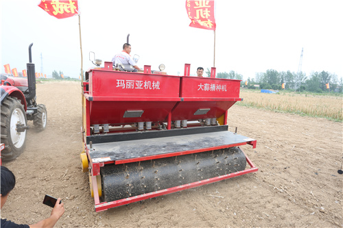 大蒜播種機(jī)廠家